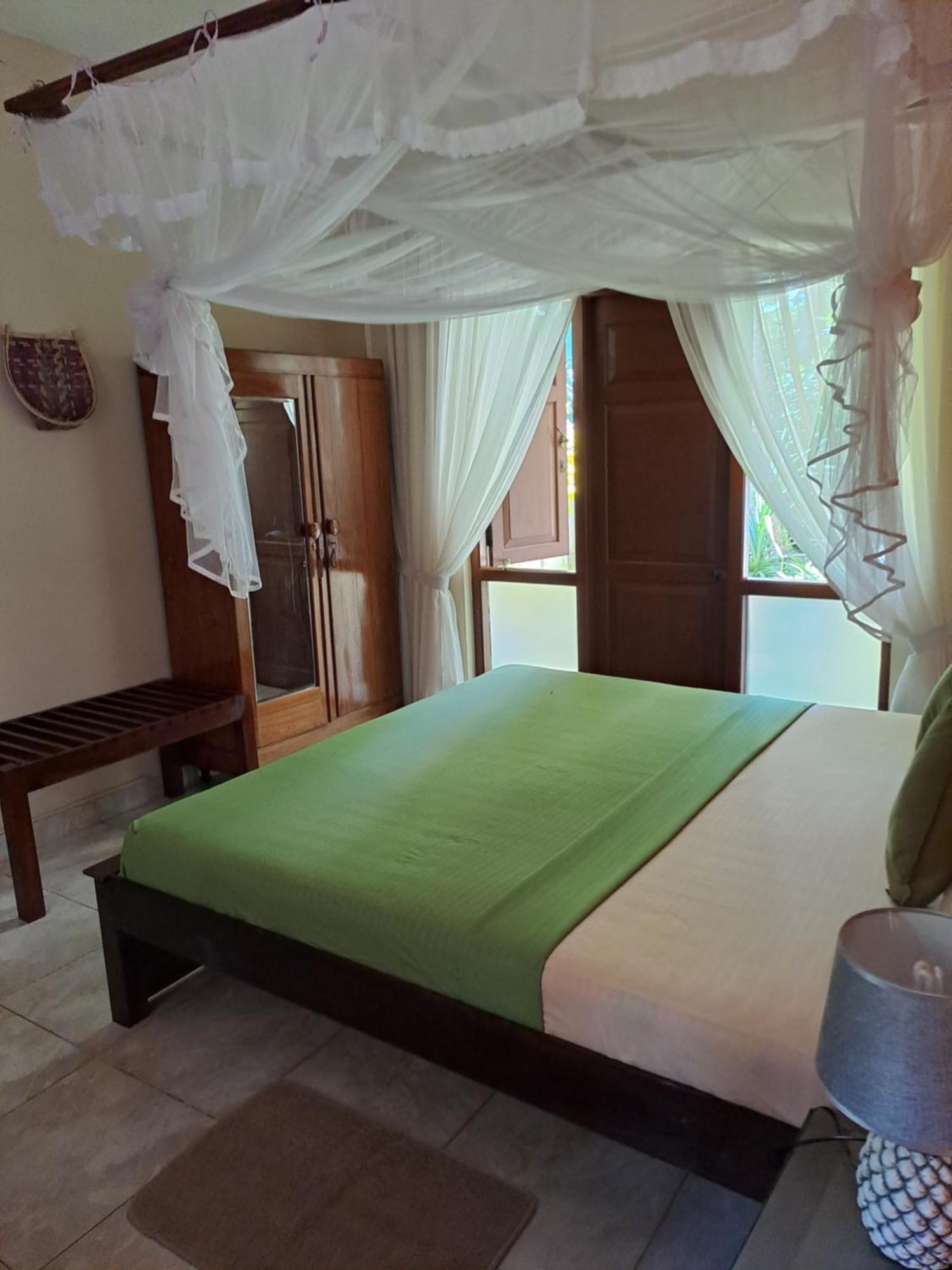 Red Sun Beach Villa Kosgoda Exterior photo
