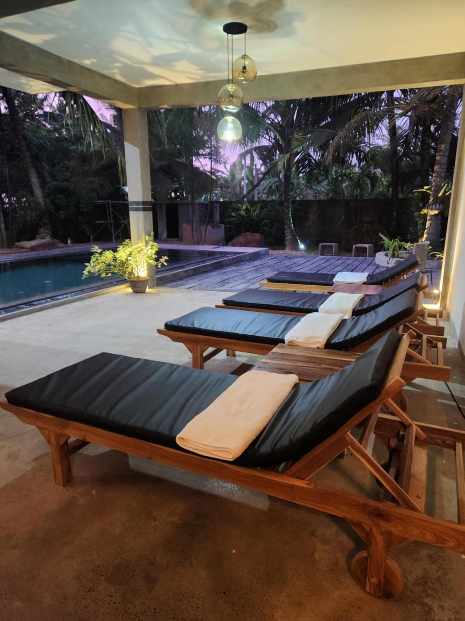 Red Sun Beach Villa Kosgoda Exterior photo