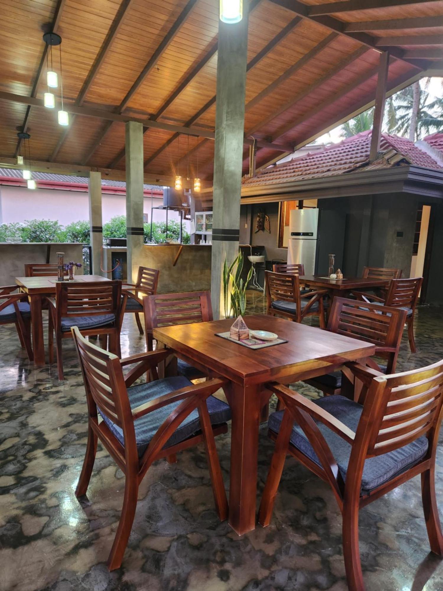 Red Sun Beach Villa Kosgoda Exterior photo