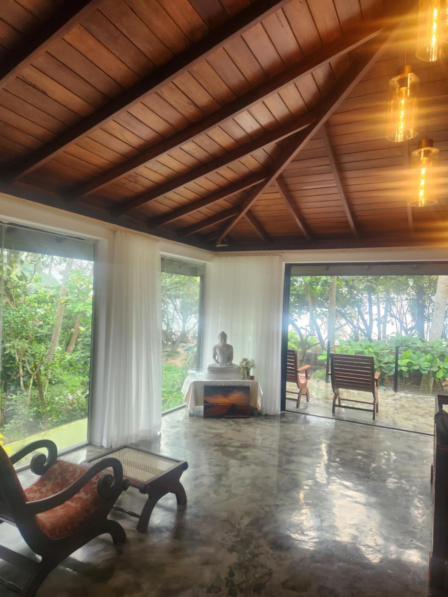 Red Sun Beach Villa Kosgoda Exterior photo