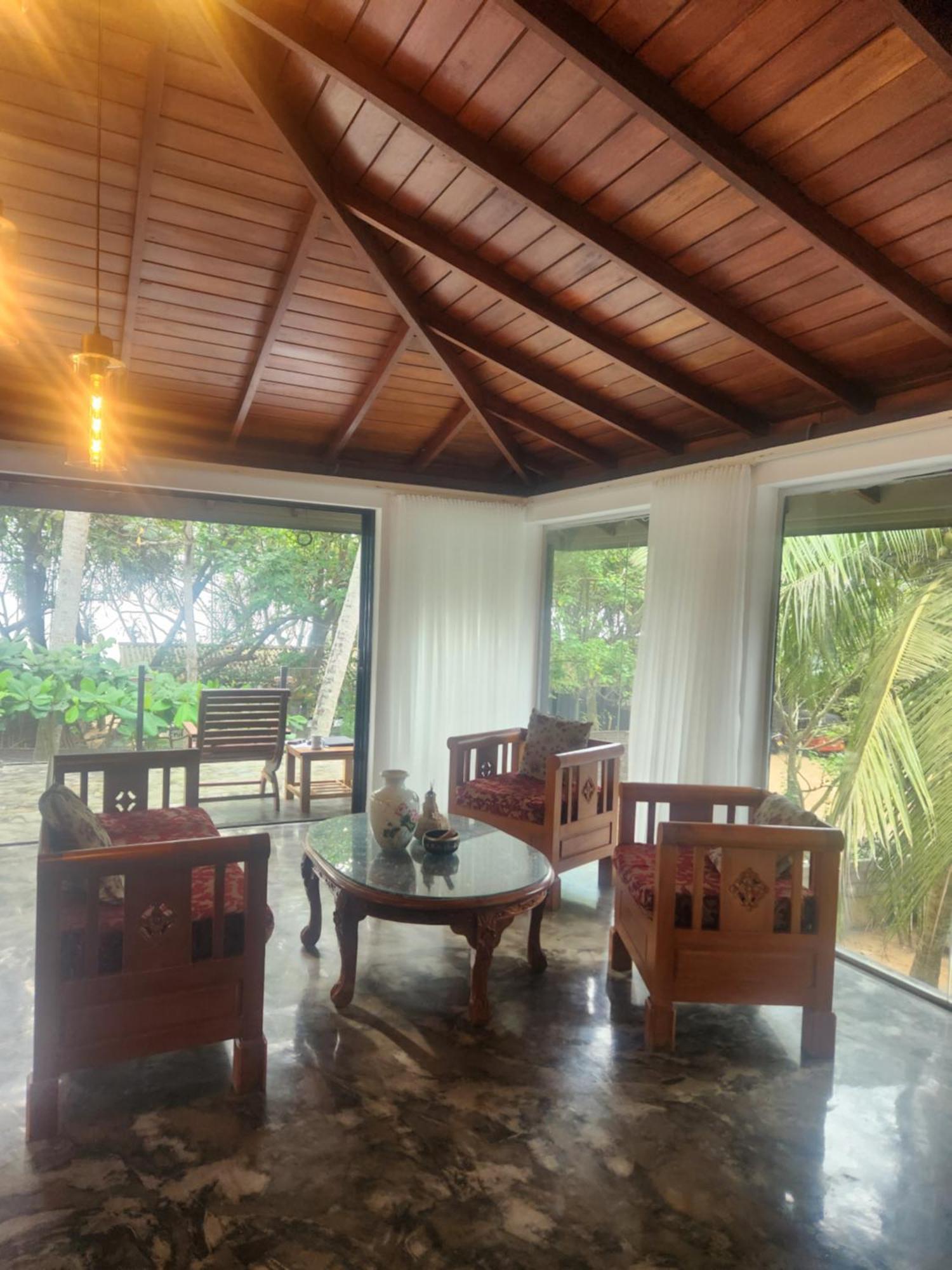 Red Sun Beach Villa Kosgoda Exterior photo
